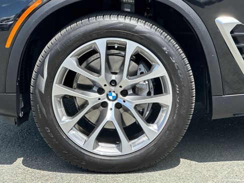 Used 2025 BMW X5 xDrive40i AWD/4WD image 24