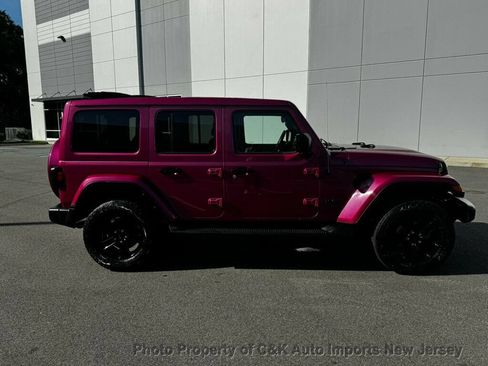Used 2021 Jeep Wrangler Unlimited Sahara AWD/4WD image 6