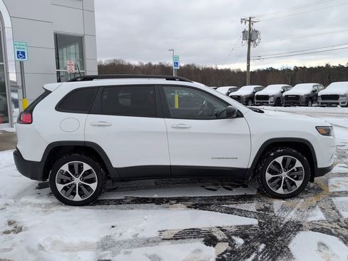 Used 2022 Jeep Cherokee Limited w/ Elite Package image 8