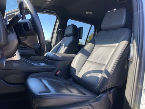 Used 2021 Chevrolet Tahoe Z71 w/ Rear Media and Nav Package image 8