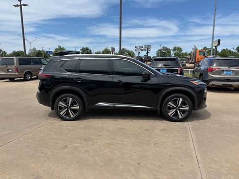 Used 2023 Nissan Rogue SL w/ SL Premium Package FWD image 4