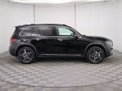 New 2026 Mercedes-Benz GLB 250 image 4