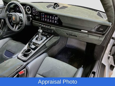Certified 2024 Porsche 911 GT3 RS RWD image 28