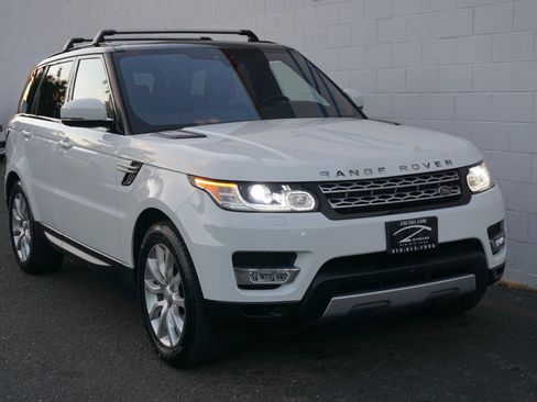 Used 2017 Land Rover Range Rover Sport HSE image 9