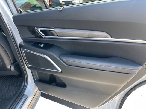 Used 2024 Kia Telluride SX X-Line image 11