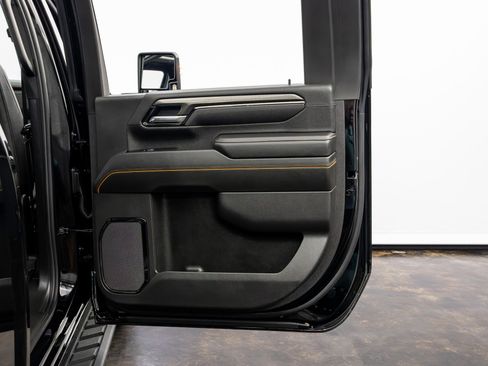 Used 2025 GMC Sierra 2500 AT4 w/ AT4 Premium Plus Package image 42