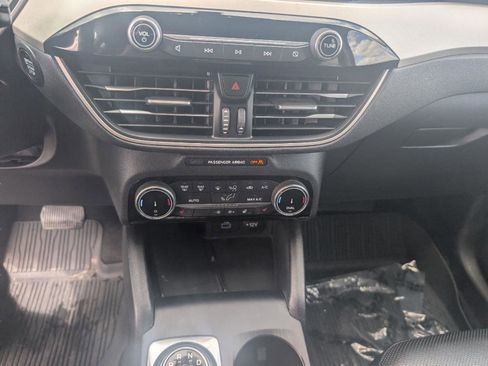 Used 2022 Ford Escape SEL w/ Technology Package AWD/4WD image 13