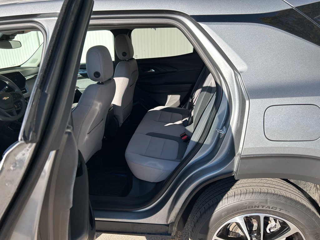 Used 2025 Chevrolet TrailBlazer LT AWD/4WD image 22