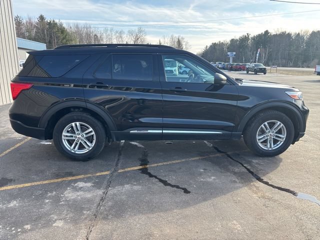 Used 2022 Ford Explorer XLT AWD/4WD image 11