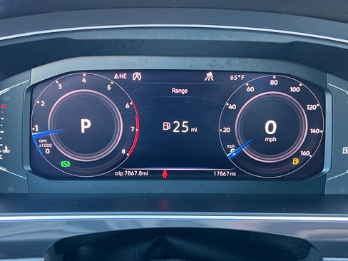 Used 2019 Volkswagen Tiguan SEL image 25