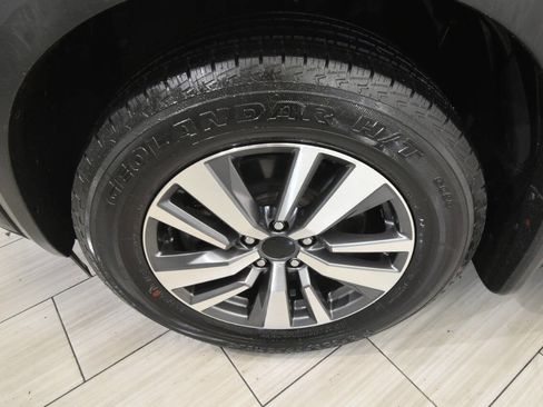 Used 2024 Nissan Pathfinder SL image 10