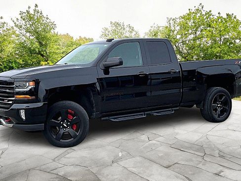 Used 2018 Chevrolet Silverado 1500 LT w/ Redline Edition AWD/4WD image 1