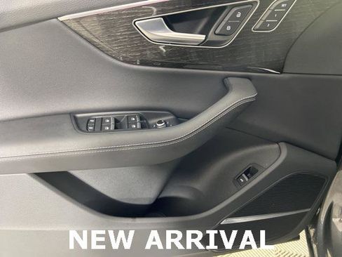 Used 2025 Audi Q7 3.0T Premium Plus w/ Premium Plus Package image 8