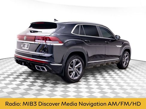 Used 2024 Volkswagen Atlas Cross Sport SEL R-Line AWD/4WD image 5