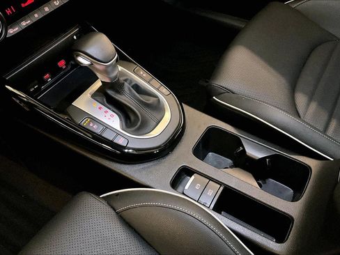 Used 2024 Kia Forte GT-Line w/ GT-Line Premium Package image 16