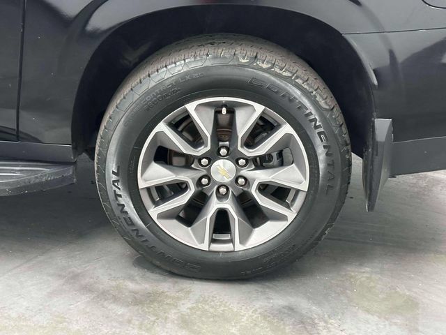 Used 2022 Chevrolet Suburban LT w/ LT Signature Plus Package AWD/4WD image 15