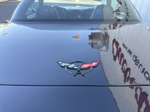 Used 2001 Chevrolet Corvette Z06 w/ Memory Pkg image 17