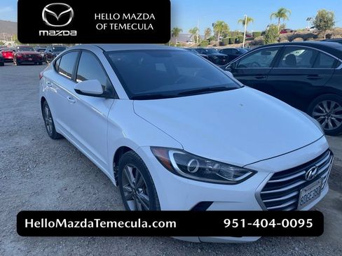 Used 2018 Hyundai Elantra SEL w/ Cargo Package FWD image 1