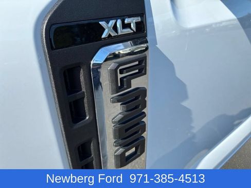 Used 2025 Ford F350 XLT w/ FX4 Off-Road Package AWD/4WD image 11
