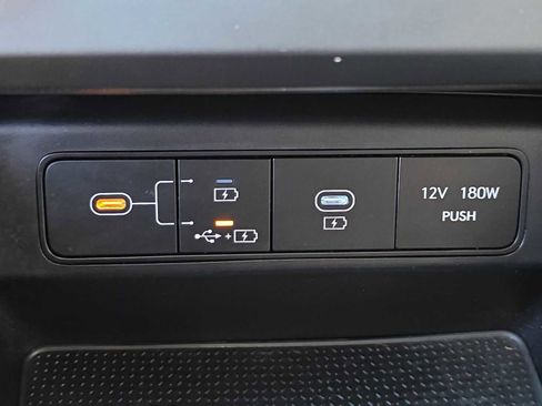 Used 2025 Hyundai Santa Cruz SE image 29