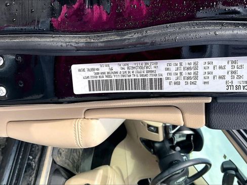 Used 2018 Jeep Grand Cherokee Limited AWD/4WD image 4