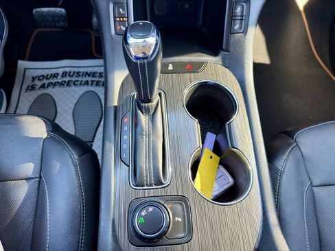 Used 2019 GMC Acadia SLT image 22