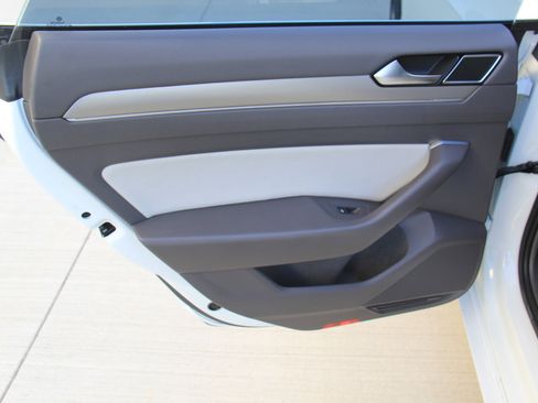 Used 2020 Volkswagen Arteon SEL image 25