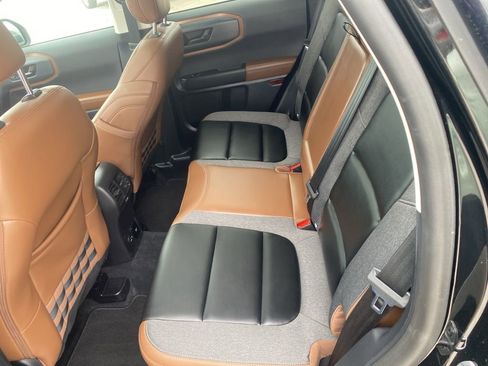 Used 2024 Ford Bronco Sport Outer Banks w/ Tech Package image 11