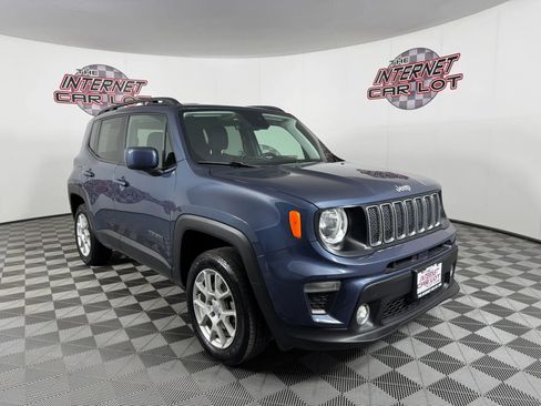 Used 2020 Jeep Renegade Latitude AWD/4WD image 9