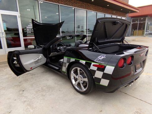 Used 2008 Chevrolet Corvette Convertible w/ Preferred Equipment Group image 13