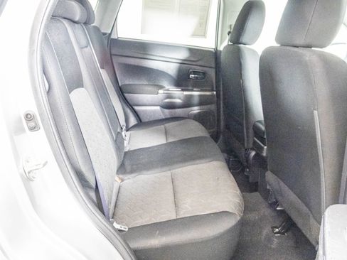 Used 2021 Mitsubishi Outlander Sport SE image 39