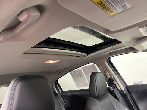 Used 2020 Honda HR-V Touring image 6