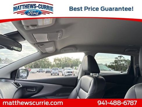 Used 2024 Nissan Murano SV w/ SV Midnight Edition Package image 11