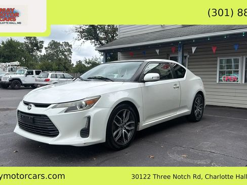 Used 2015 Scion tC FWD image 1