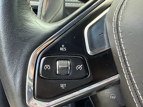Used 2020 Chevrolet Corvette Stingray Premium Cpe w/ 3LT Preferred Equipment Group RWD image 17