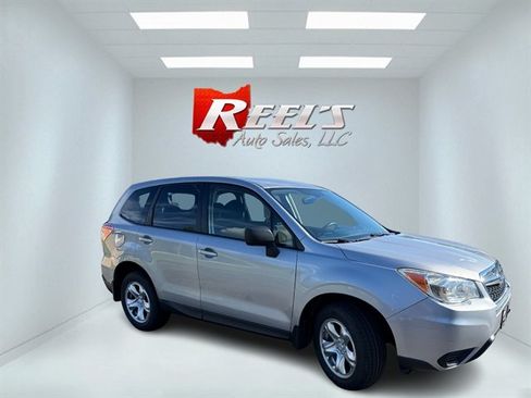 Used 2016 Subaru Forester 2.5i AWD/4WD image 4