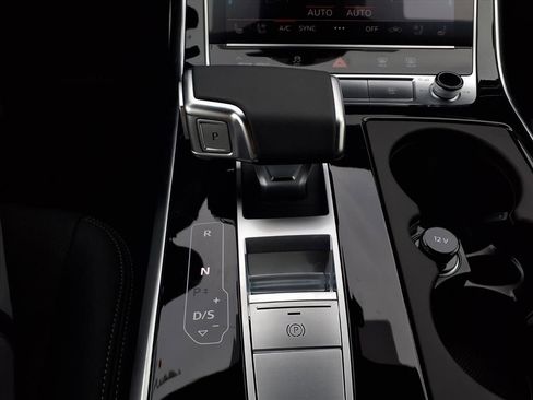 New 2026 Audi Q8 Premium Plus AWD/4WD image 17