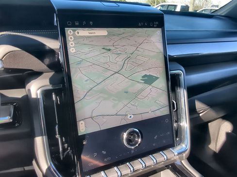 New 2026 GMC Yukon Elevation image 14