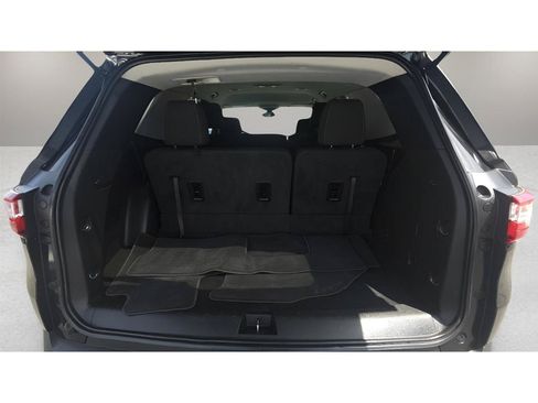 Used 2019 Chevrolet Traverse LS AWD/4WD image 24