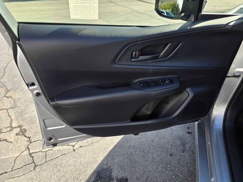 Used 2024 Toyota Prius Prime SE image 21