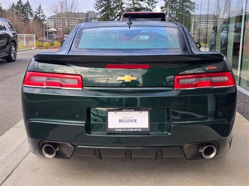 Used 2015 Chevrolet Camaro SS w/ Green Flash Special Edition image 4