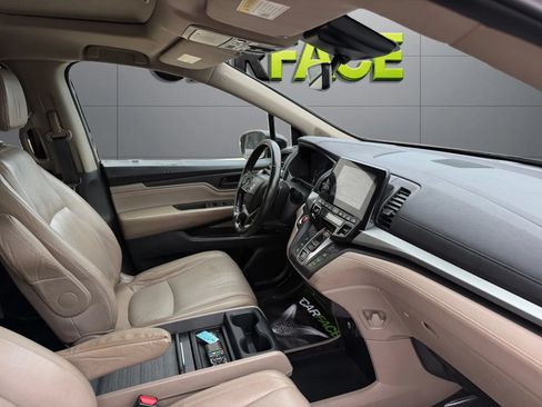 Used 2018 Honda Odyssey Touring image 30