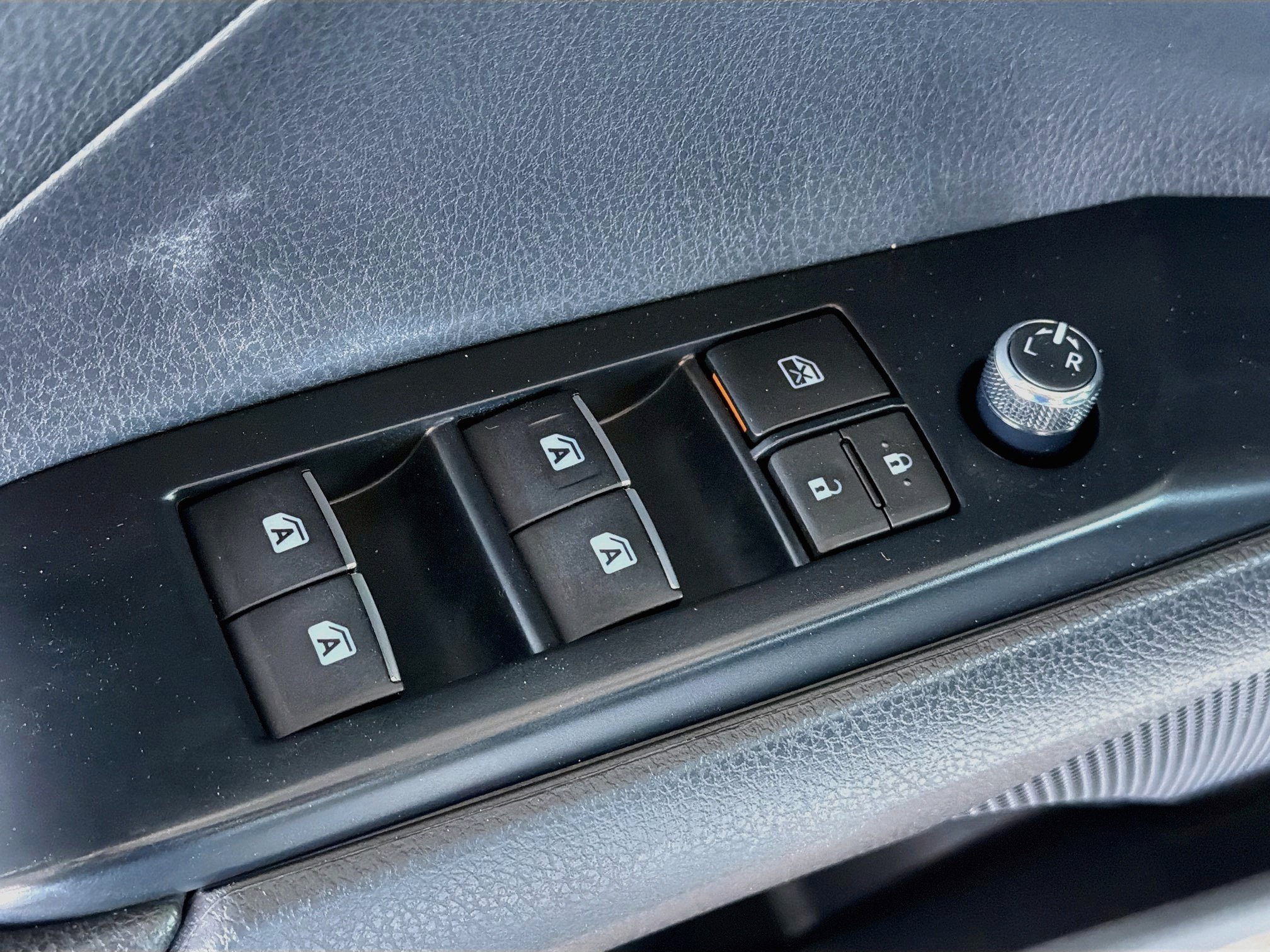Used 2020 Toyota Camry XSE FWD image 15