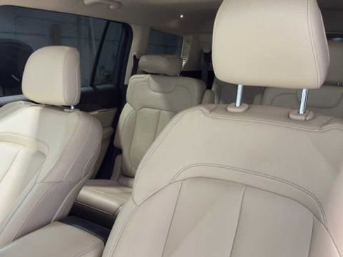 Used 2021 Jeep Grand Cherokee L Limited image 23