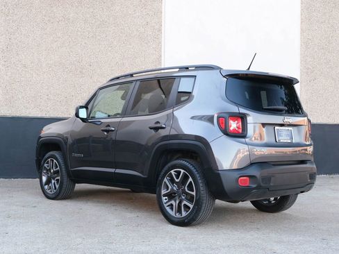 Used 2017 Jeep Renegade Latitude image 14