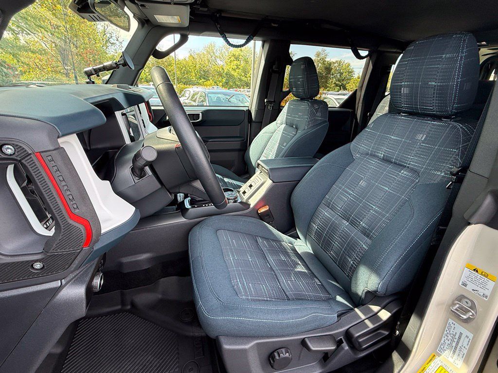 Used 2026 Ford Bronco Heritage Edition AWD/4WD image 27