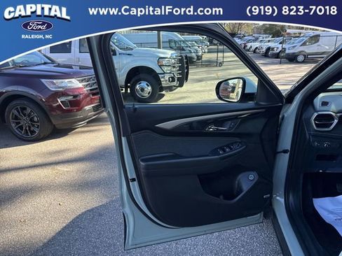 Used 2024 Chevrolet TrailBlazer ACTIV w/ Convenience Package image 19