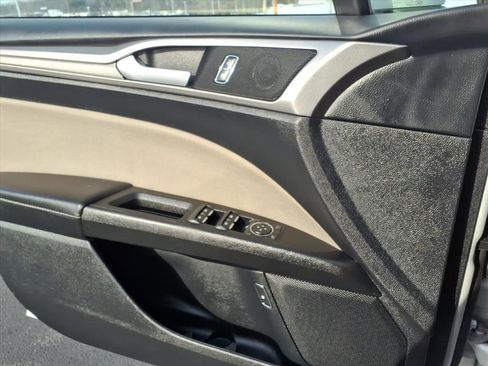 Used 2018 Ford Fusion S FWD image 27