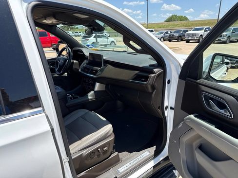 Used 2023 Chevrolet Tahoe LT AWD/4WD image 15