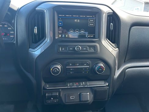 Used 2019 Chevrolet Silverado 1500 Custom w/ Custom Convenience Package image 40